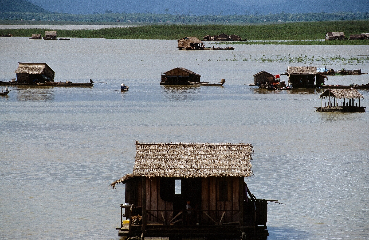 Casette galleggianti su bidoni- Bao Loc