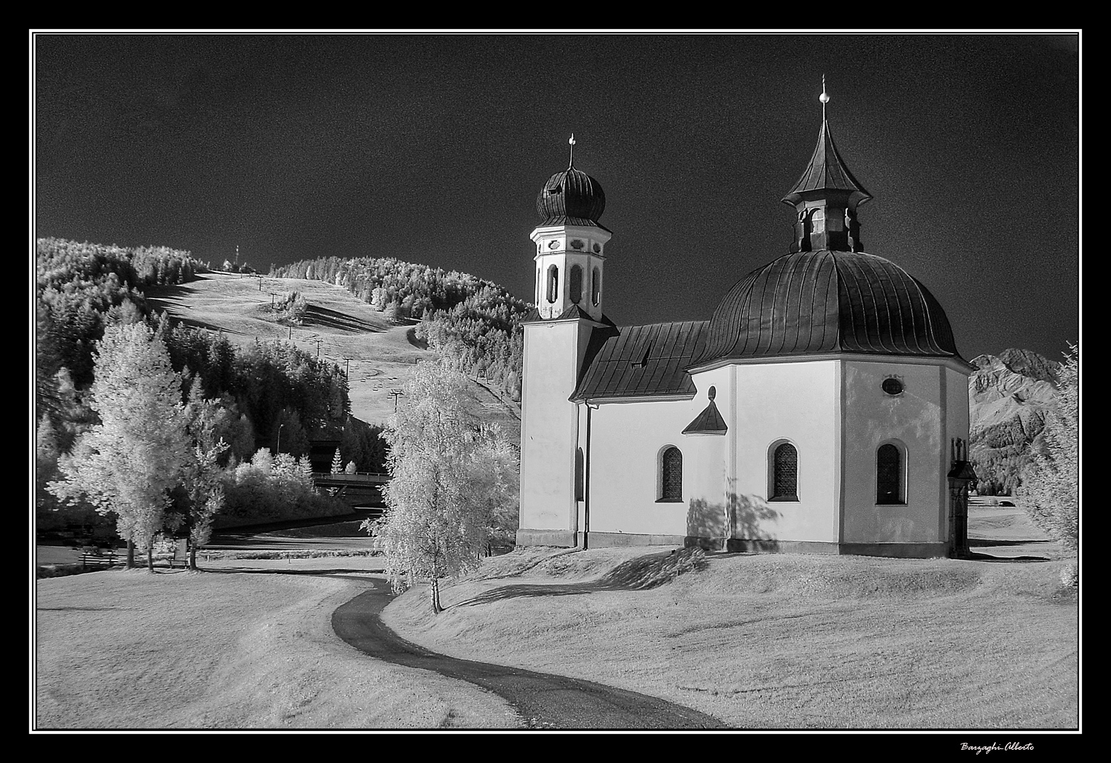 la chiesa  di Seefeld in infrared
