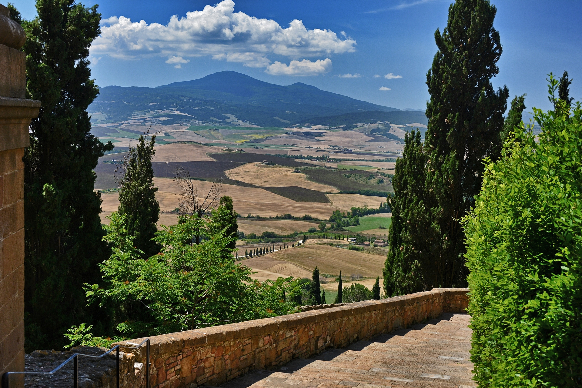 Finestra sulla Val d'Orcia