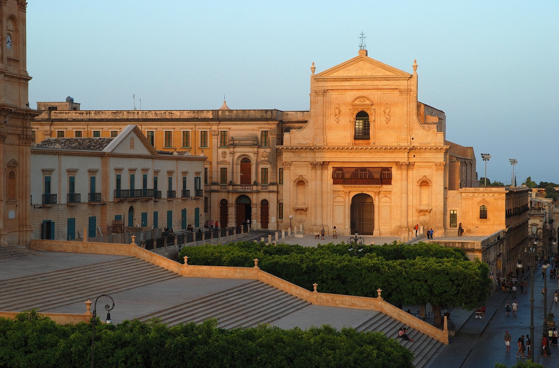 The Sun Feel the Brick