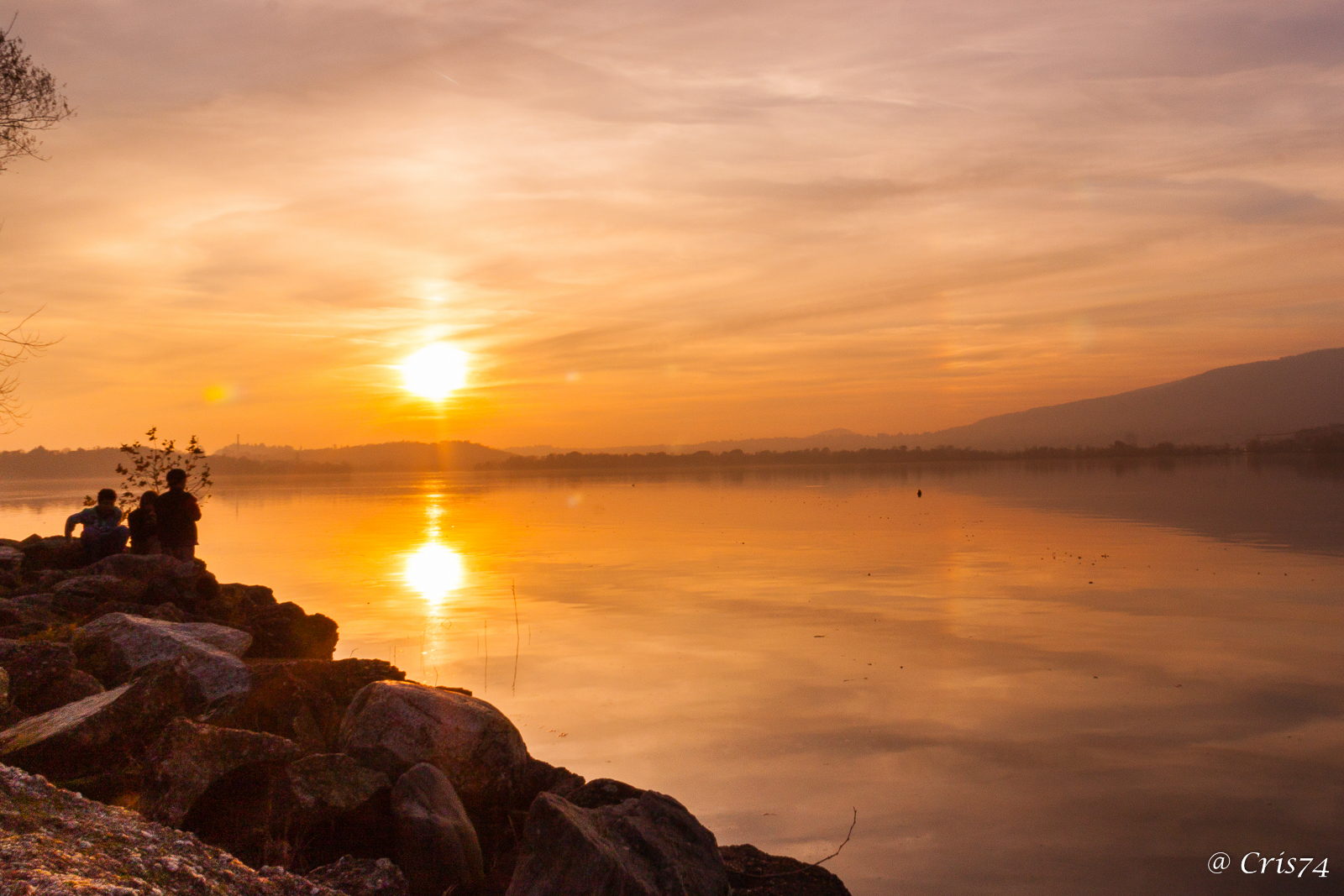 Tramonto sul lago