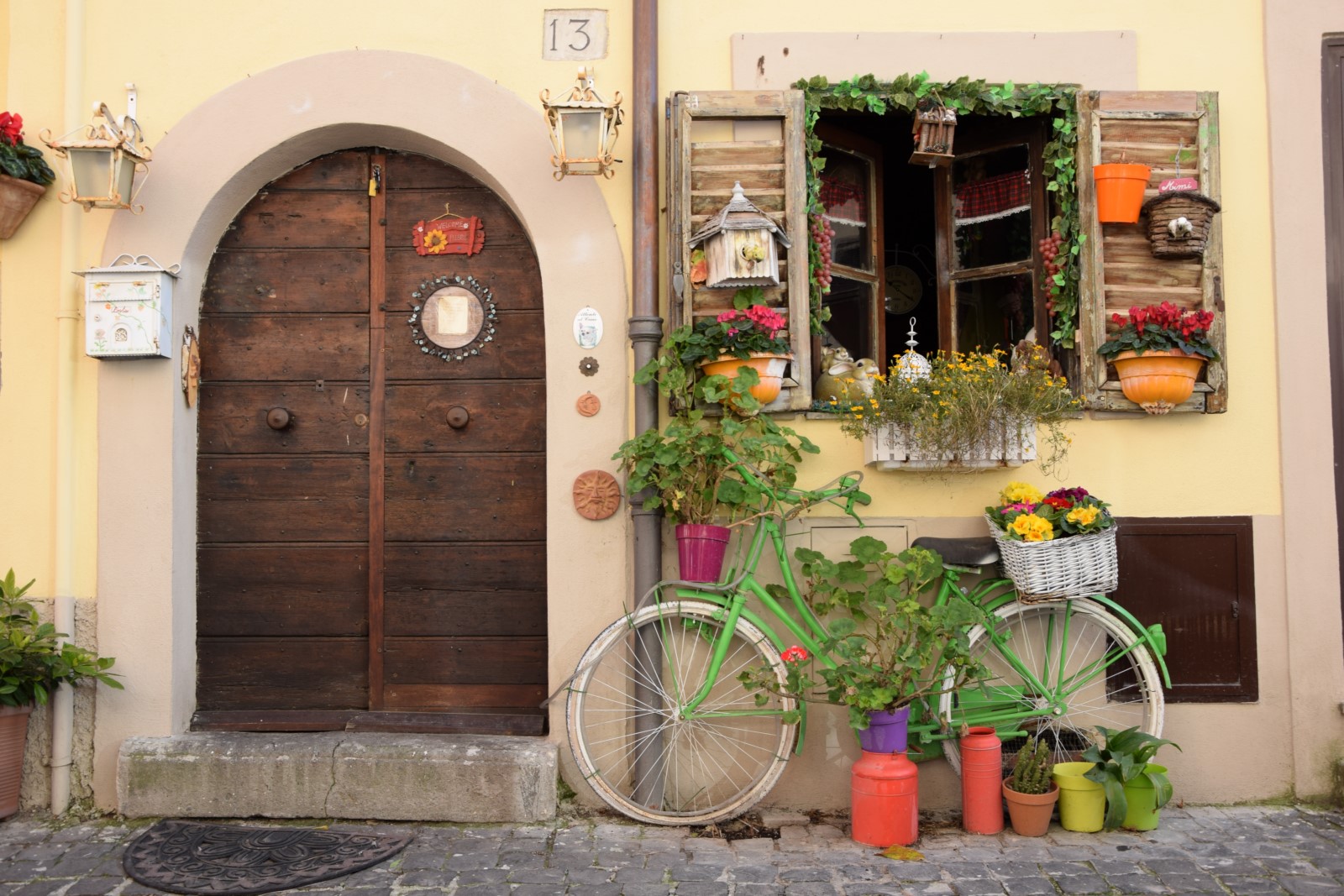 Per le viuzze di Castel Gandolfo