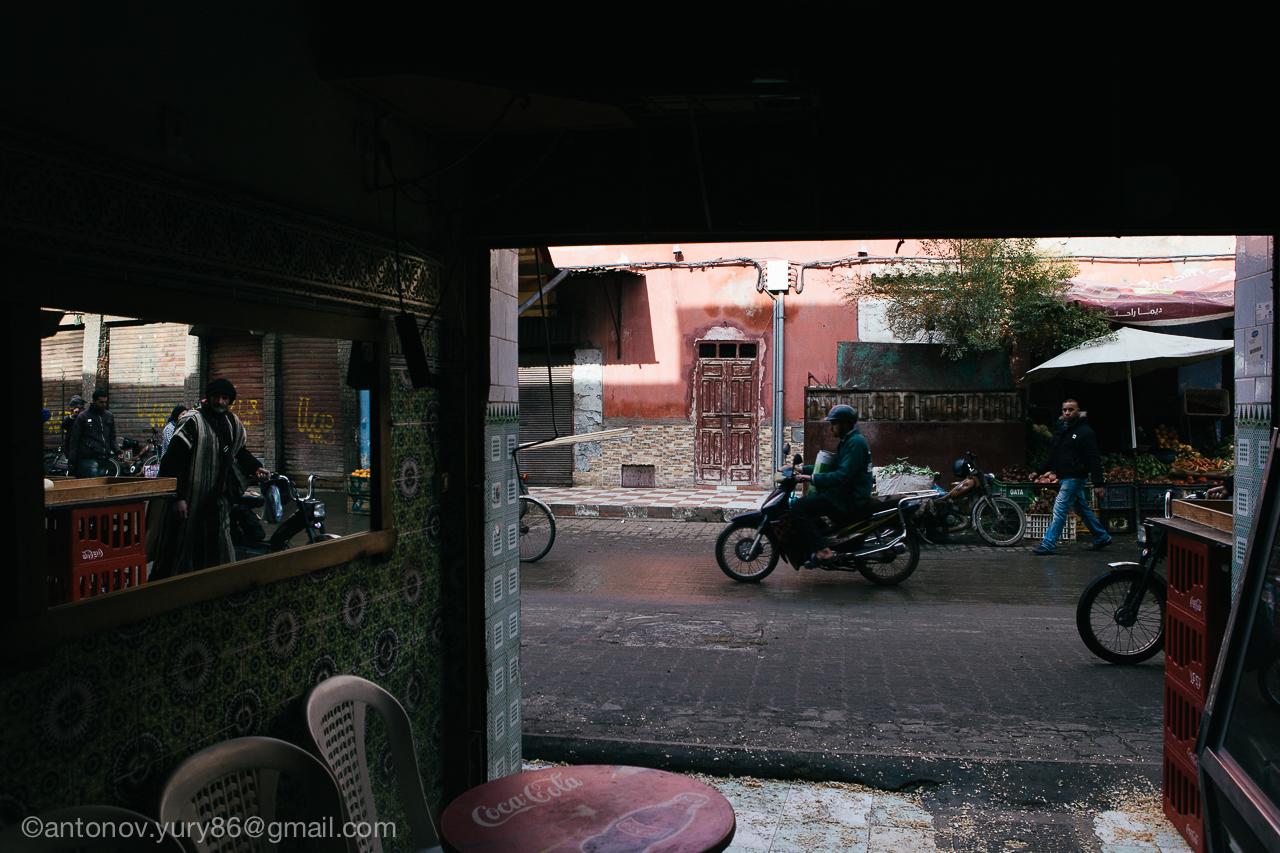 Marrakesh. Nel caffè