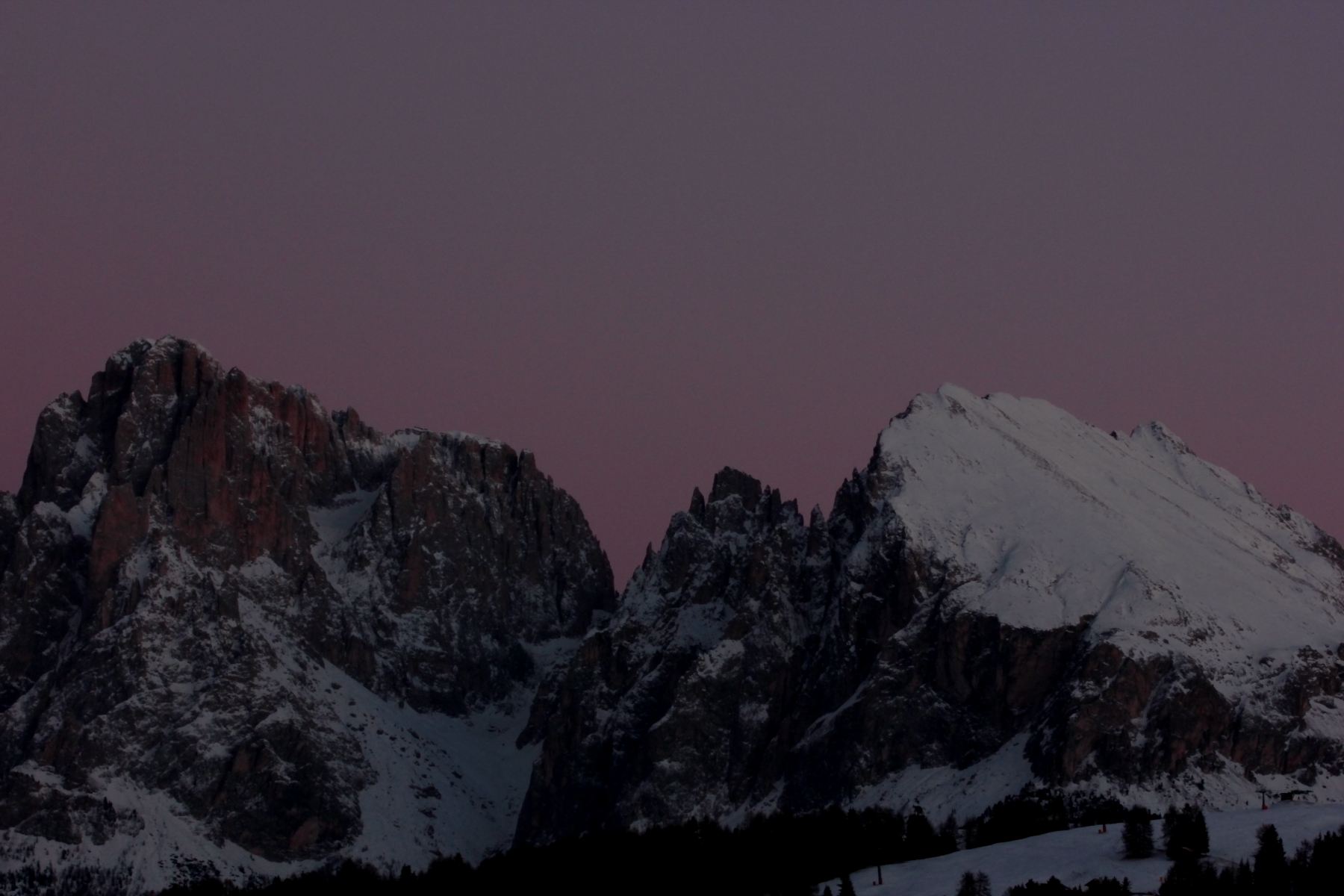 flat stone and stone along