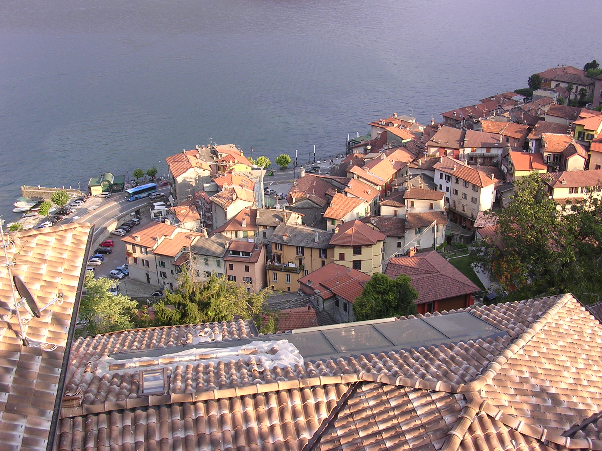 Argegno sul lago di Como dal belvedere di Pigra.