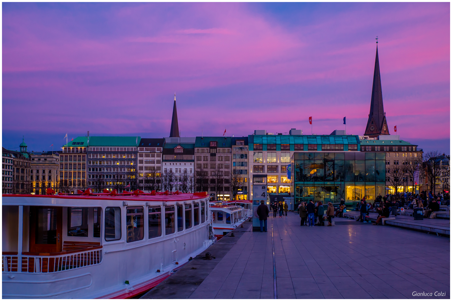 Blue Hour in Hamburg