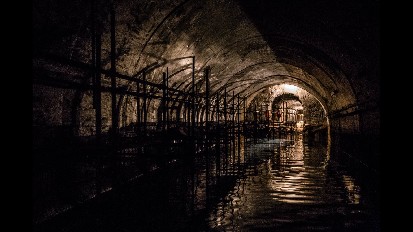 In the belly of Naples