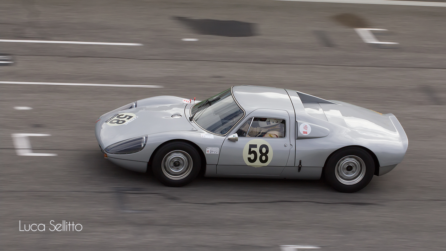 Porsche 904
