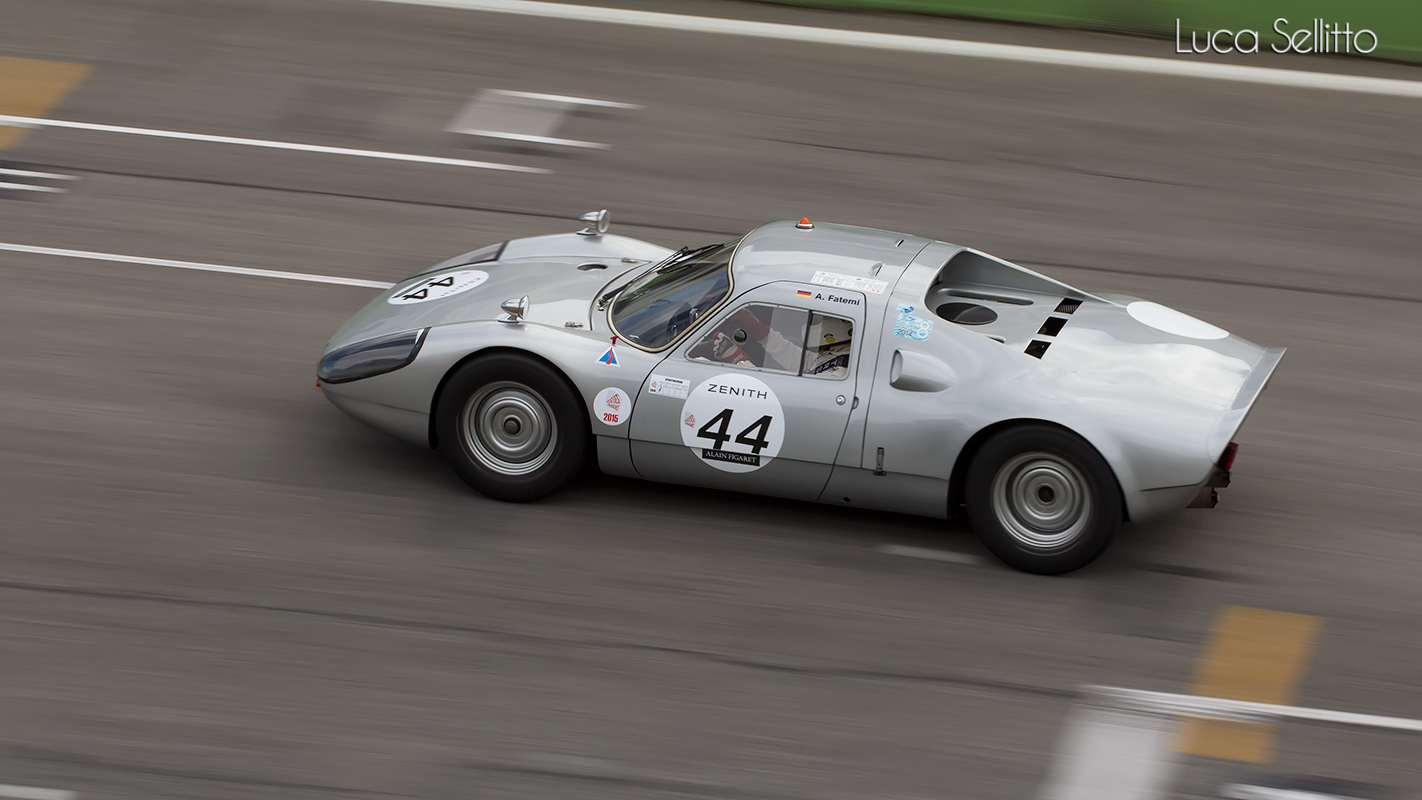 Porsche 904