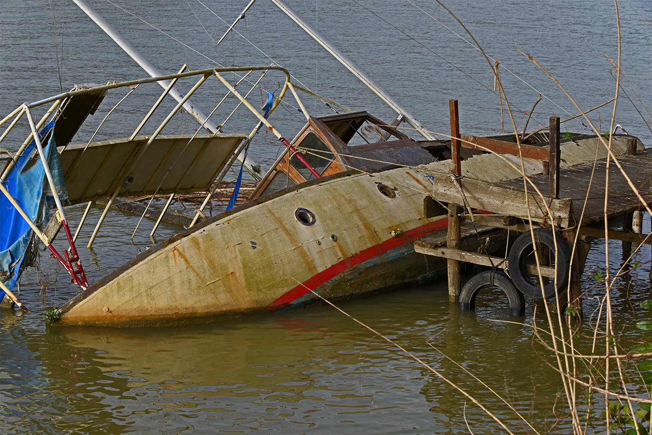 Relitto lungo l'Arno