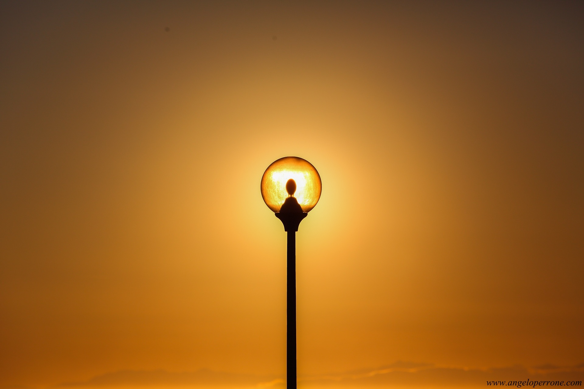 Tutta l'energia del sole in un lampione