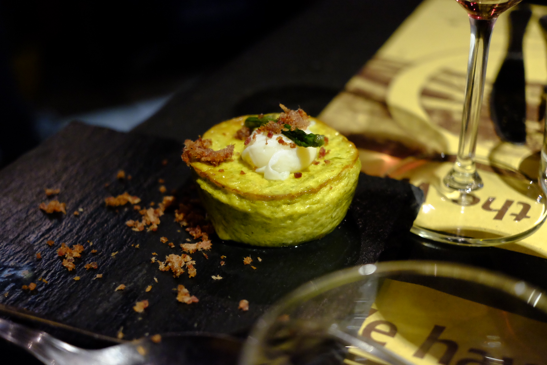 Tortino asparagi con uovo di quaglia