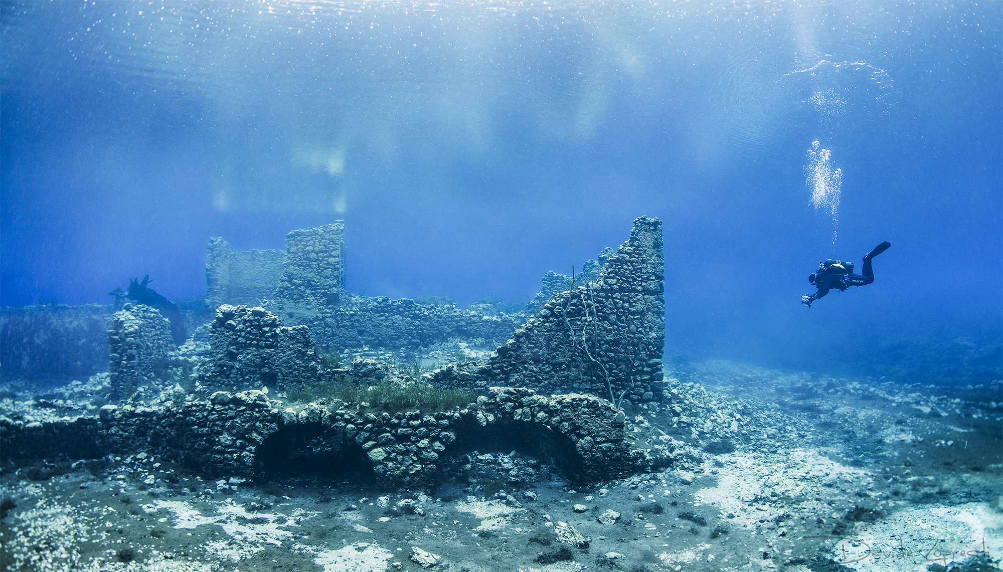 The mills submerged Capo d'Acqua