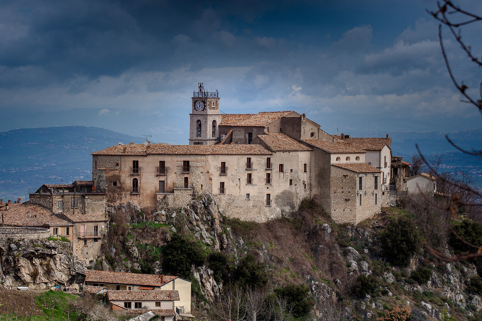 Castelvetere on Heat - The Castle