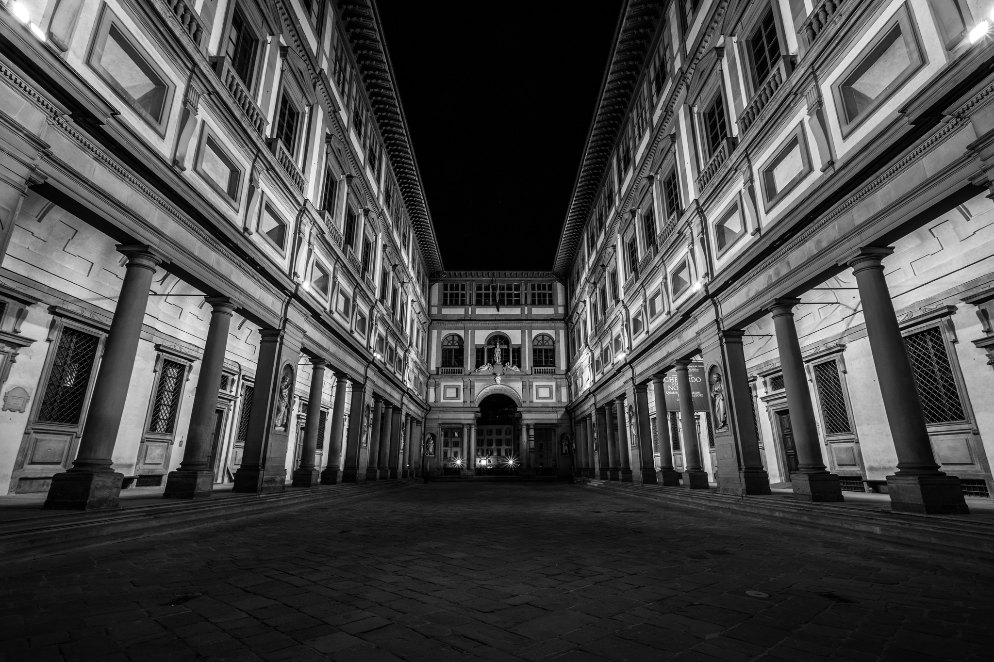 Piazzale degli Uffizi