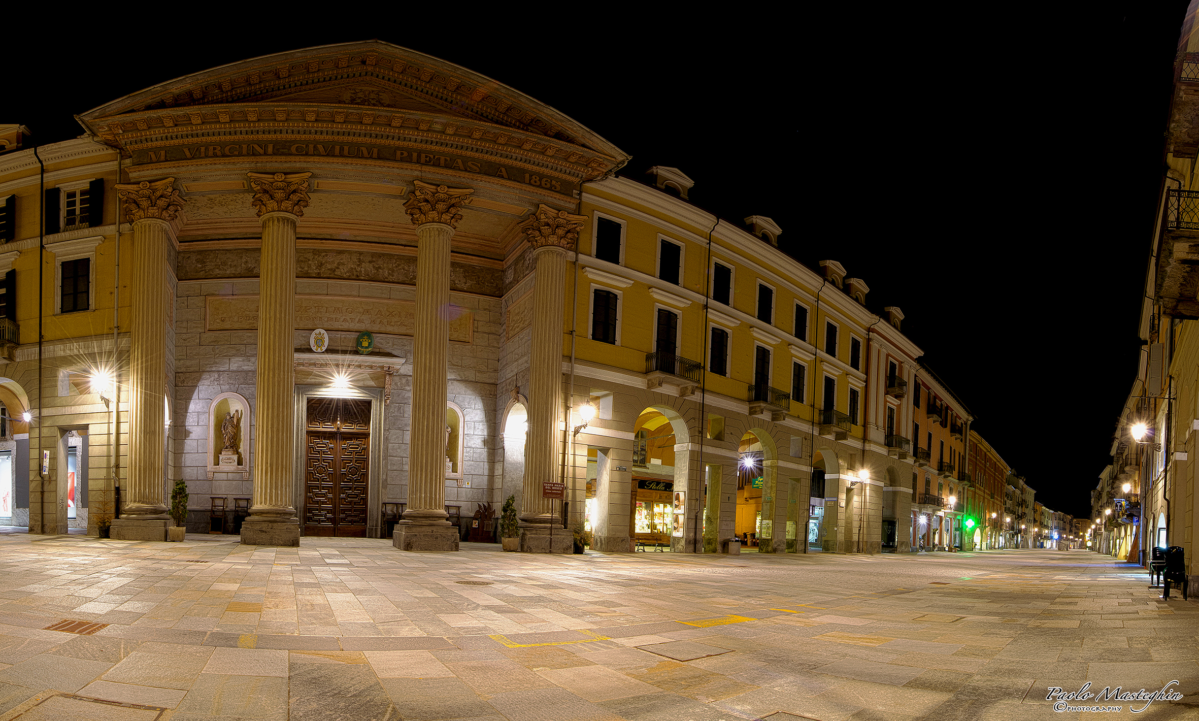 Cuneo e la bella Via Roma...