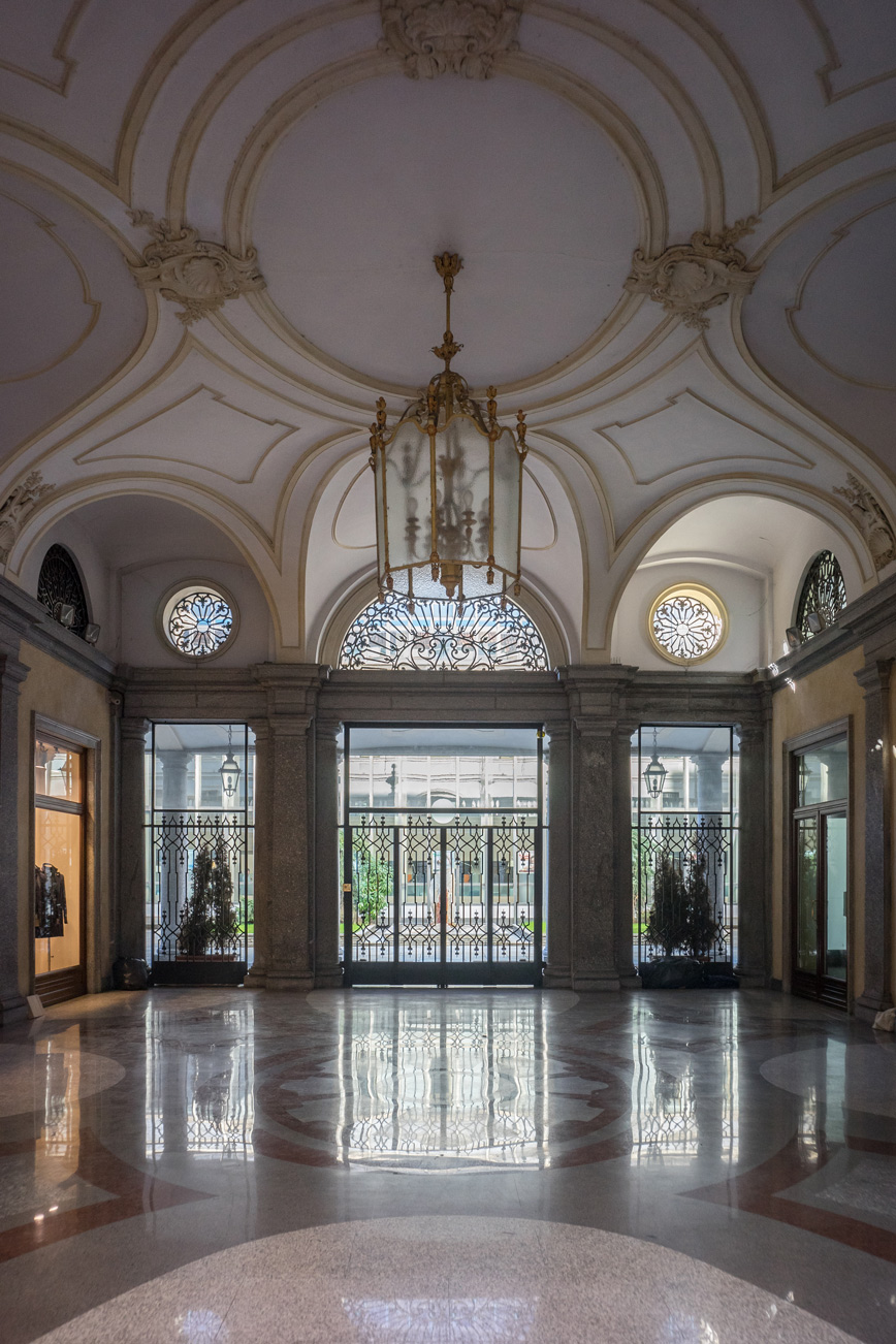 Turin - Internal via Santa Teresa
