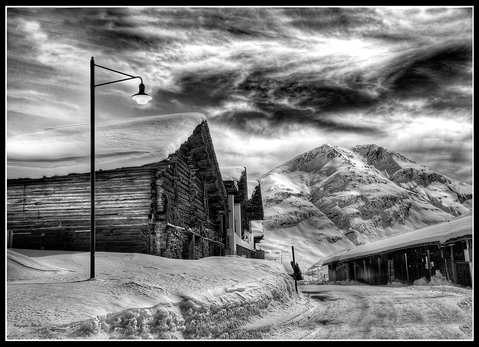 paesaggio bianco e nero