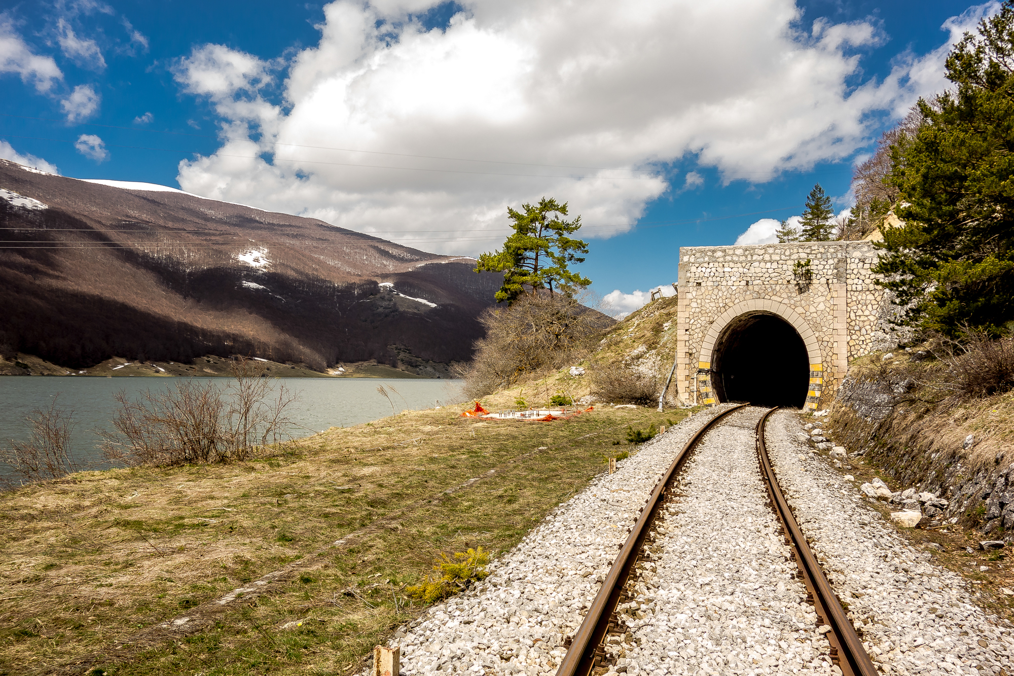 Nei Pressi Della Stazione Di Palena (ch)