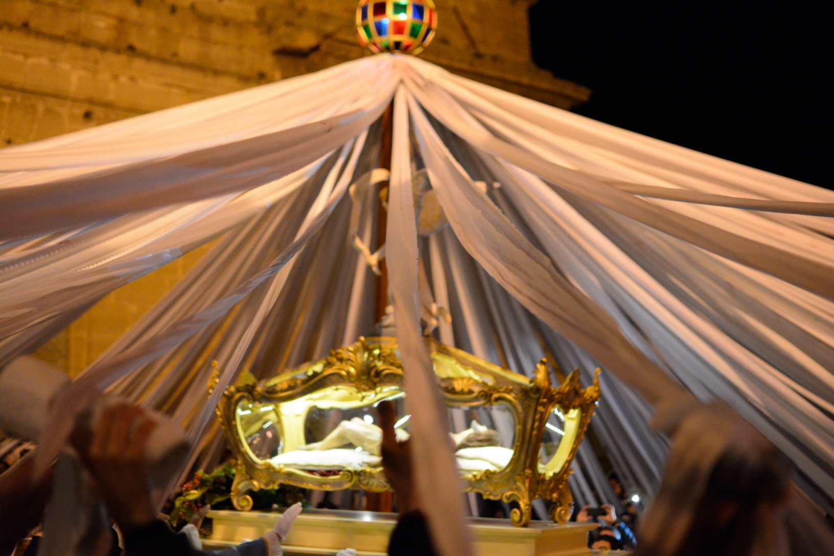 "U Signure of them bands"