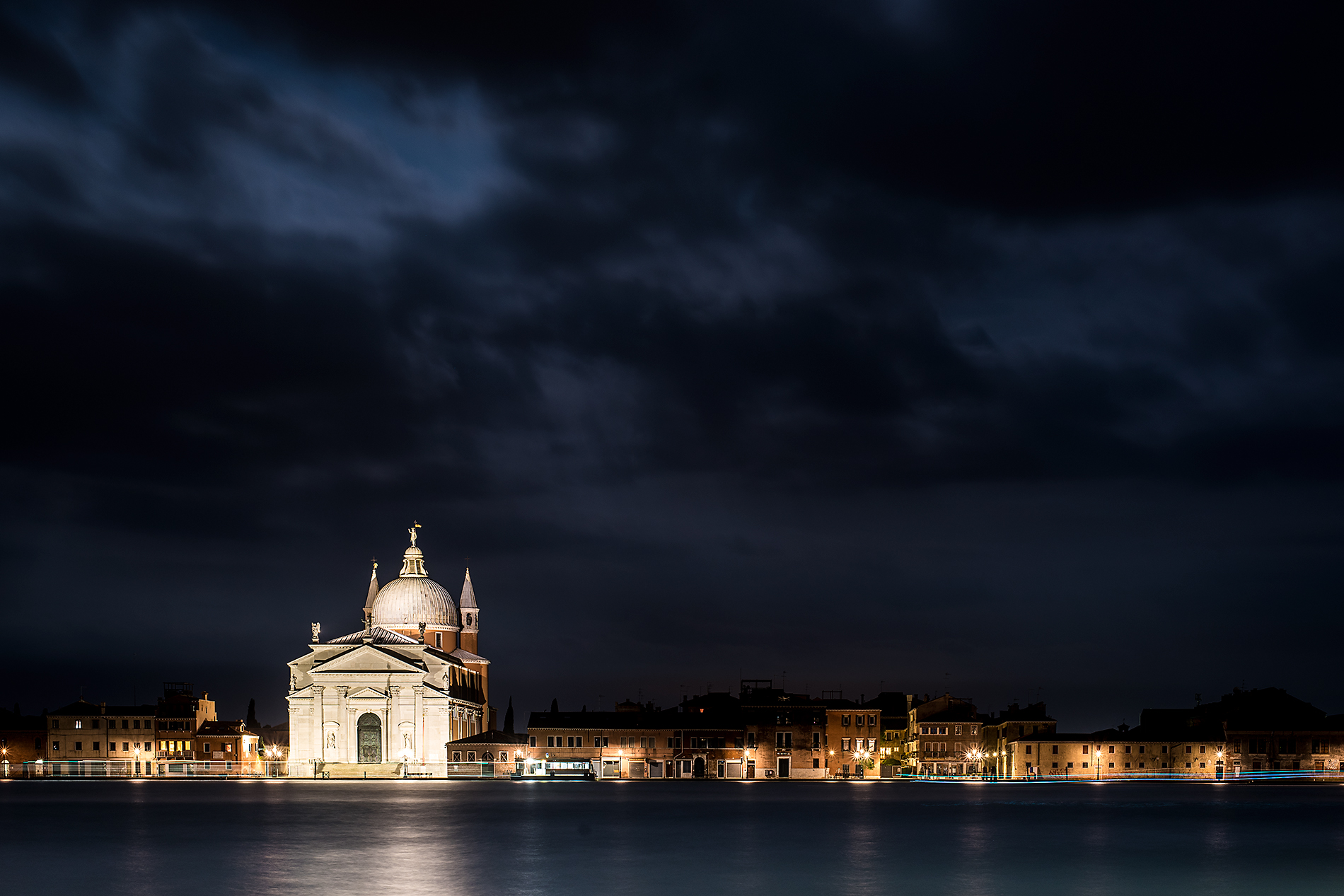 La Giudecca vista dalle Zattere
