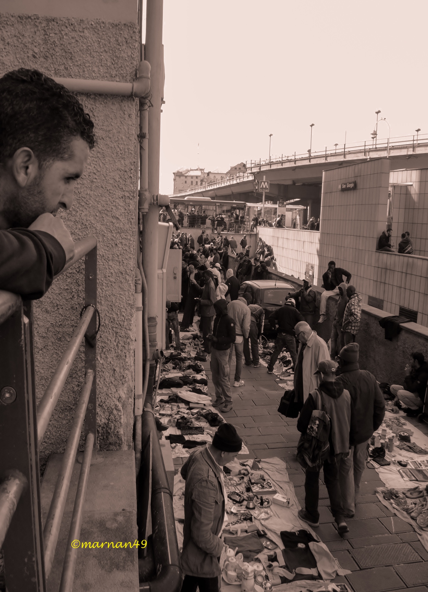 Il suq di via Turati a Genova