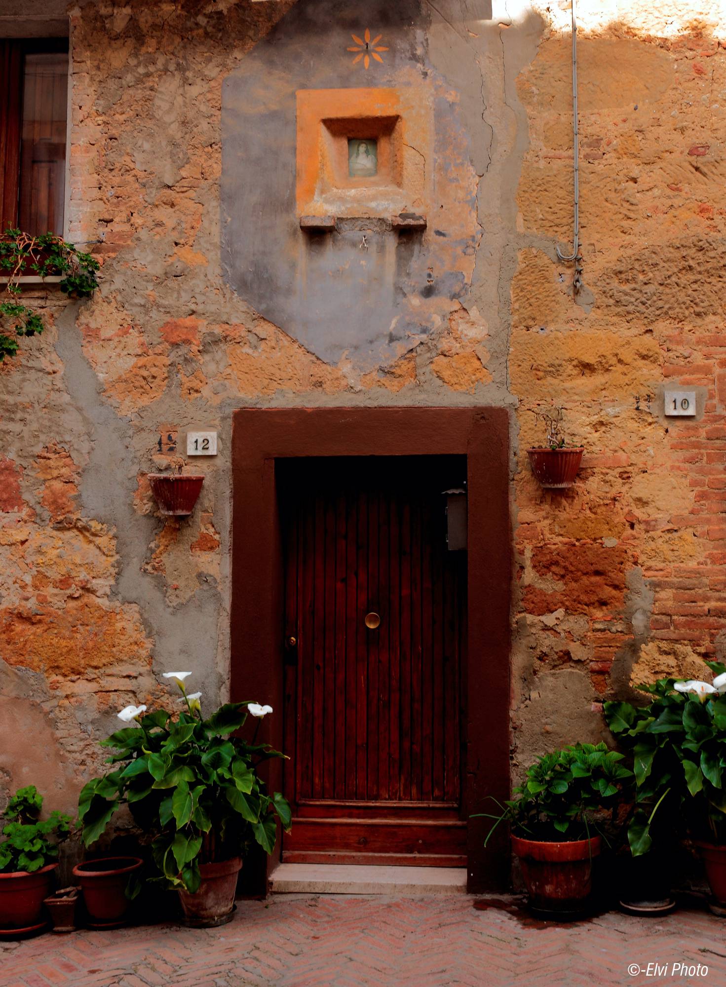 Walking around Pienza