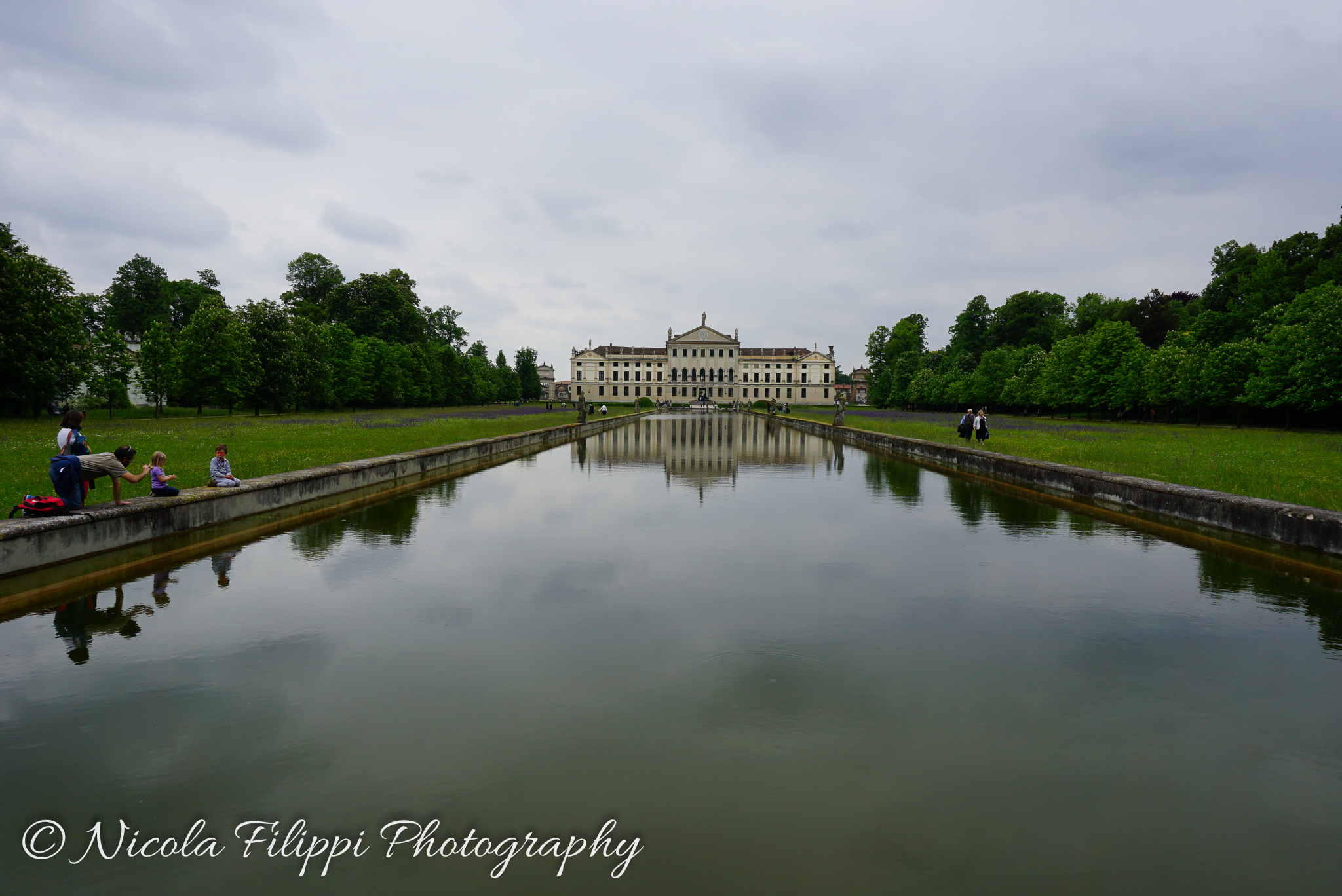 Piscina di villa Pisani