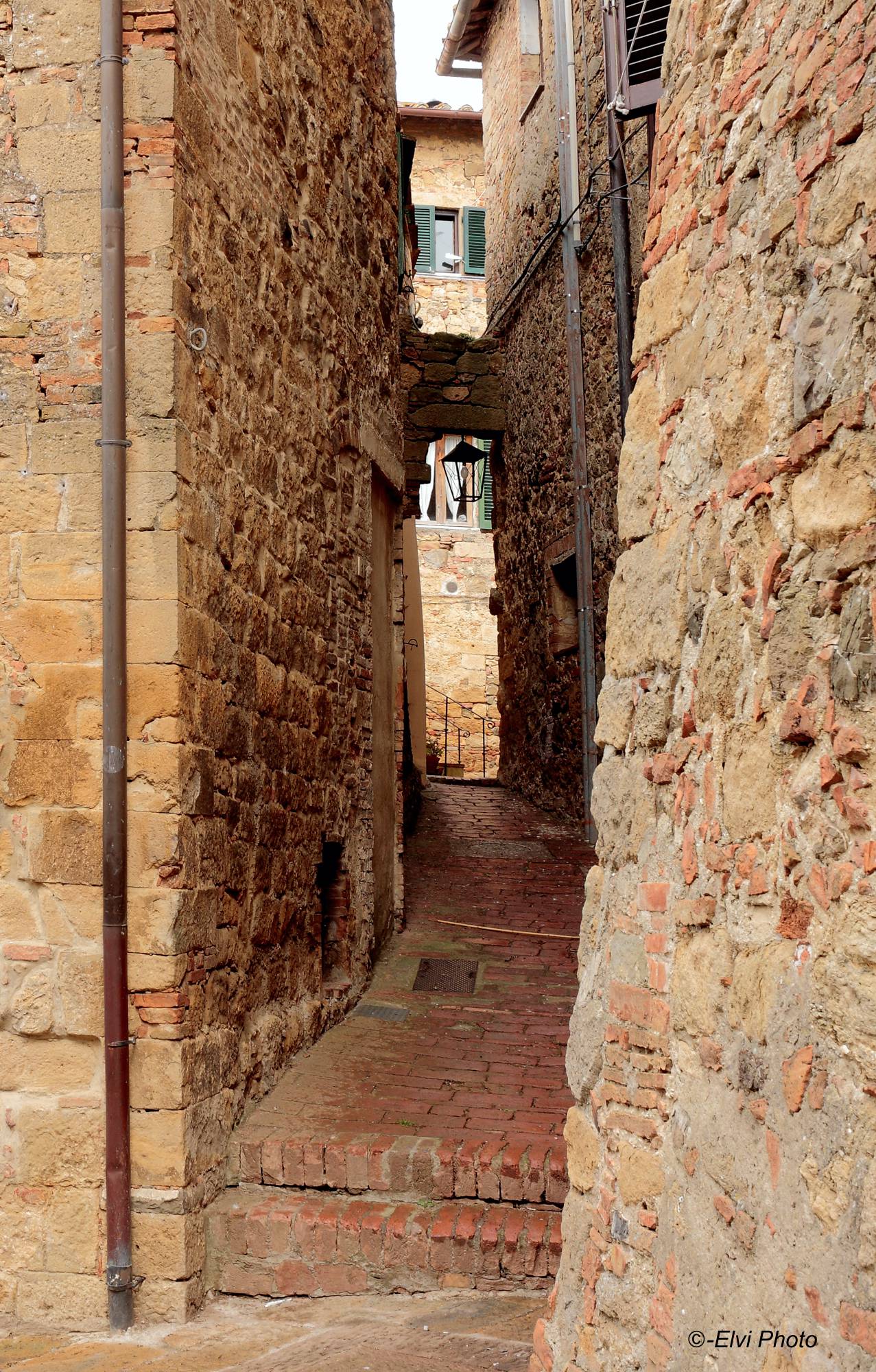 Crevices Montichiello