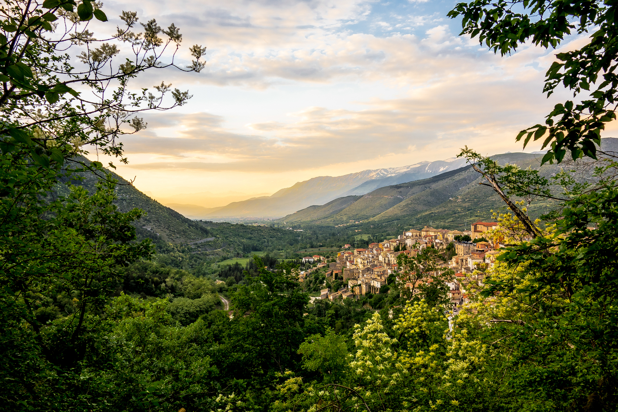 Pettorano On Gizio (aq) At Sunset