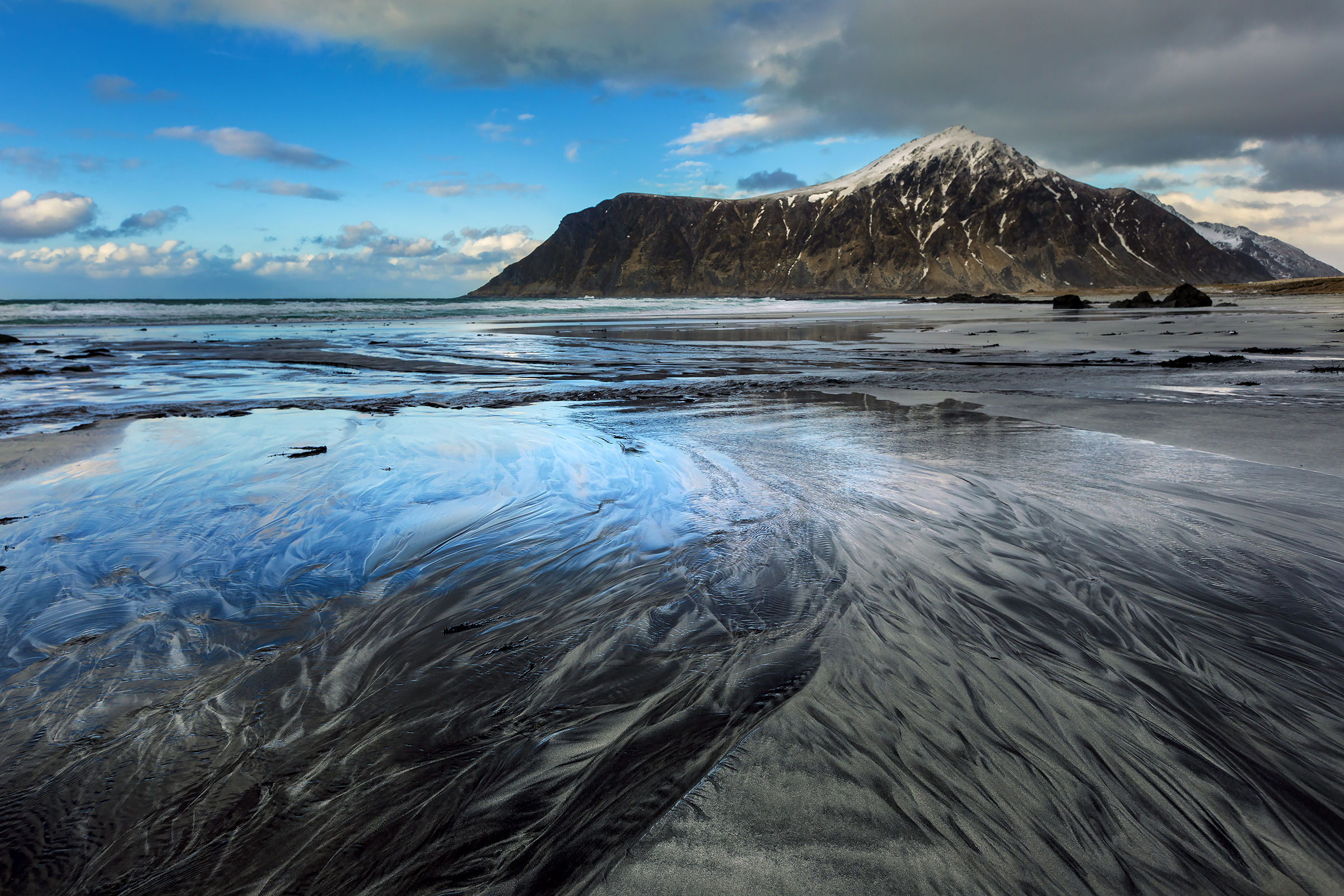 The magic drawings on the sand of Skagsanden