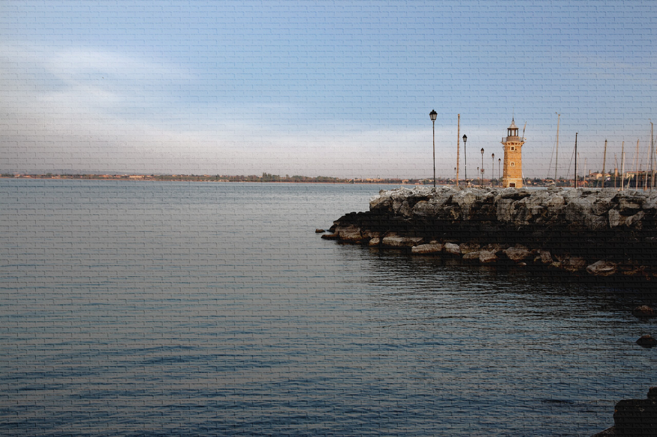 lighthouse in Desenzano del Garda