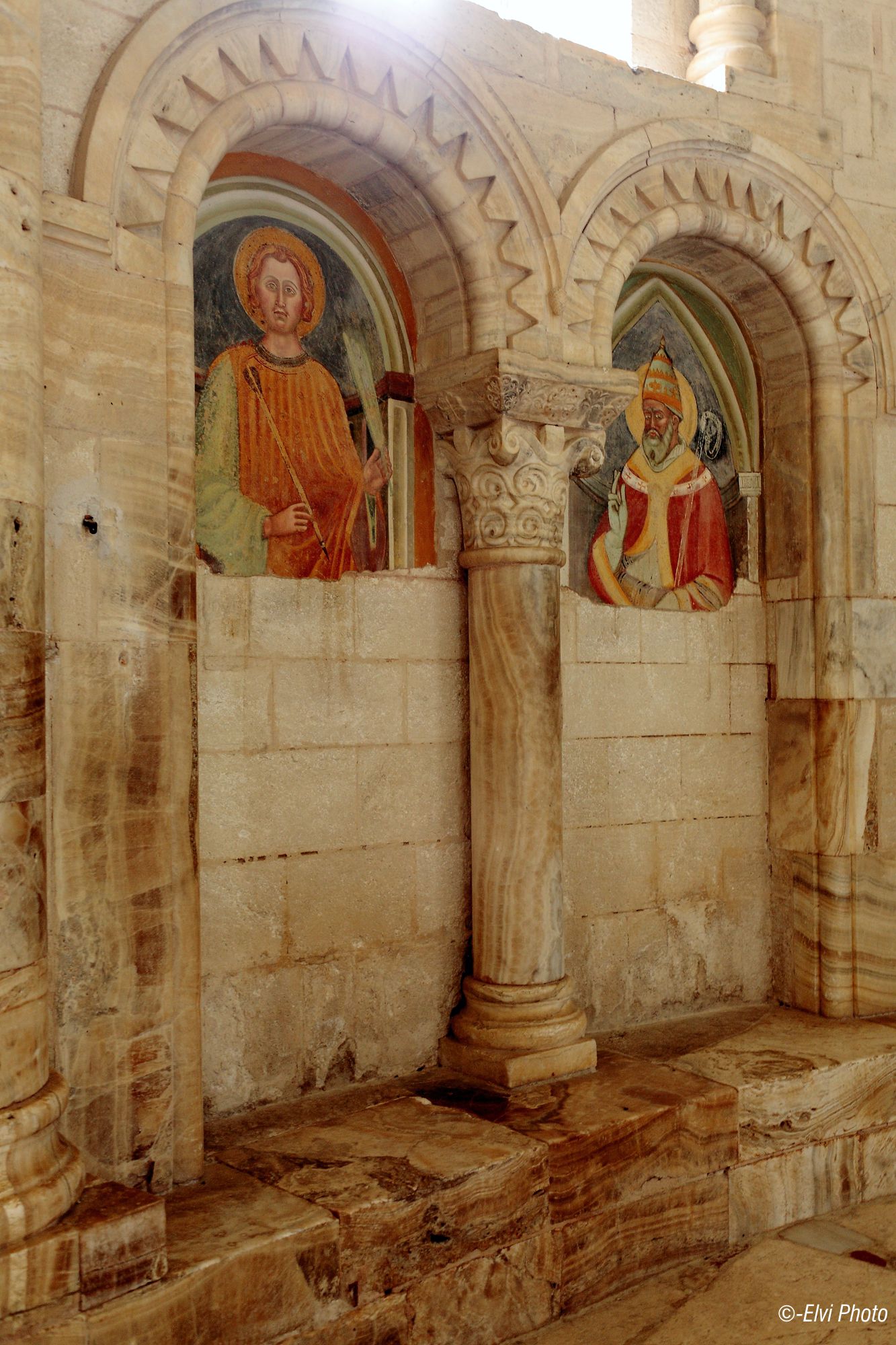 S. Antimo - internal