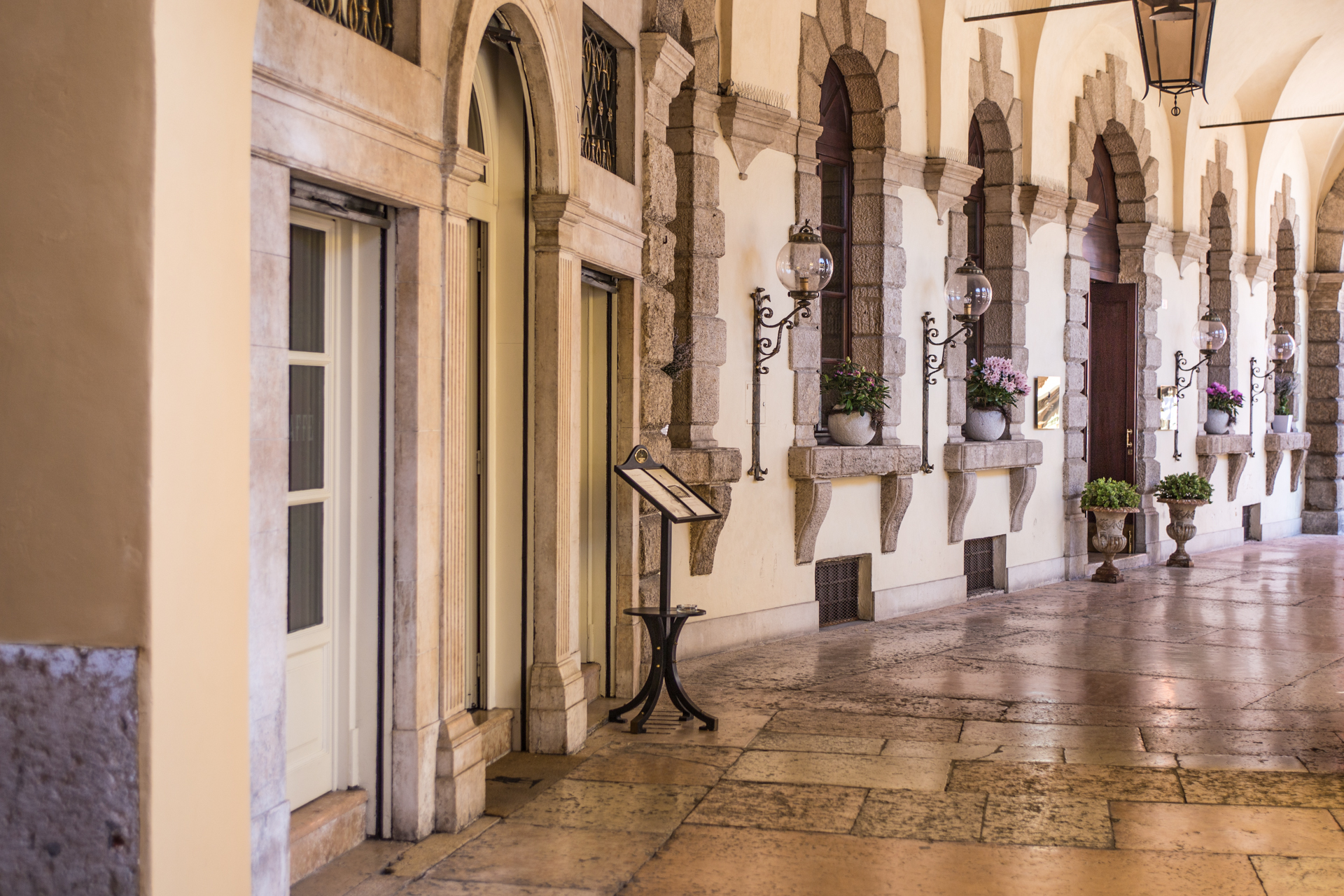 portici di Piazza Bra