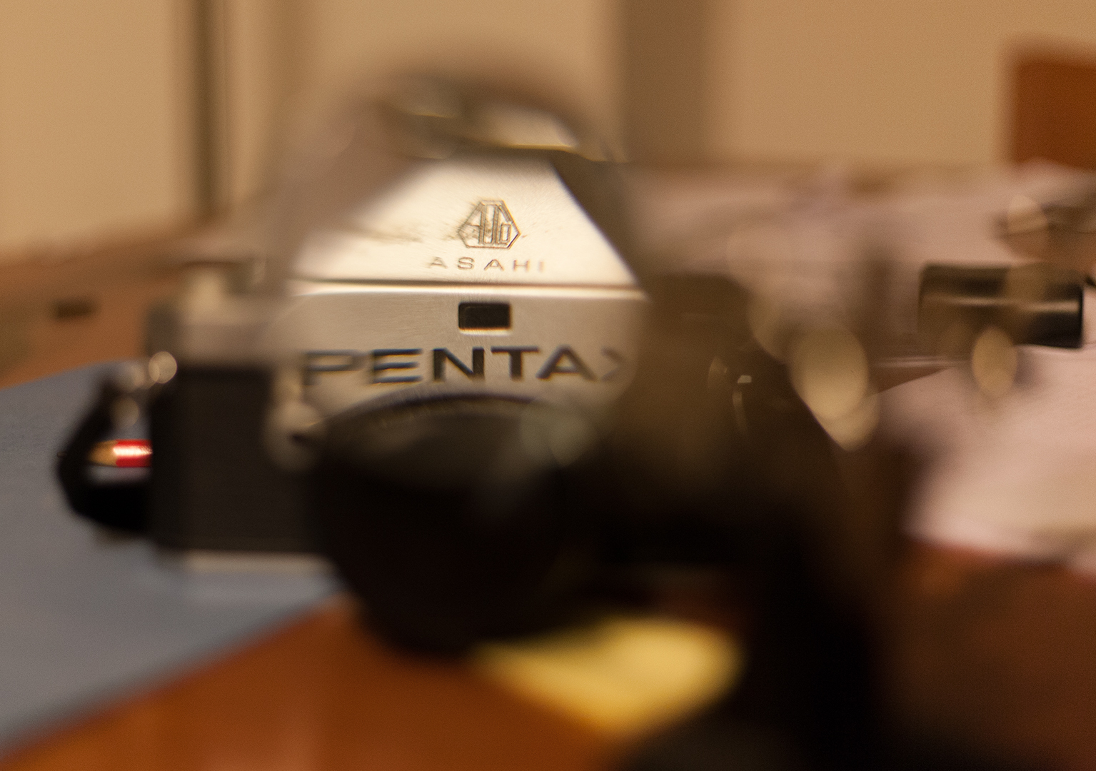 Vecchia Canon fotografa la Nonna