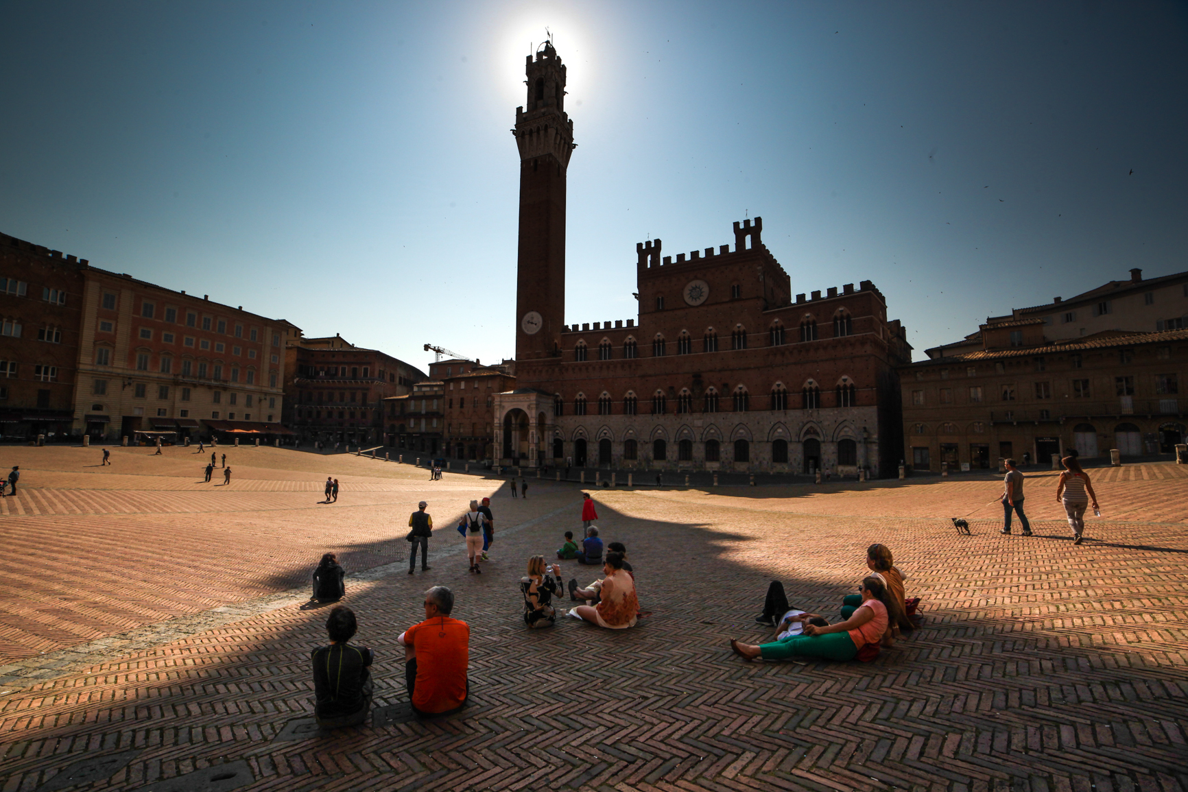 In the shadow of the Torre del Mangia