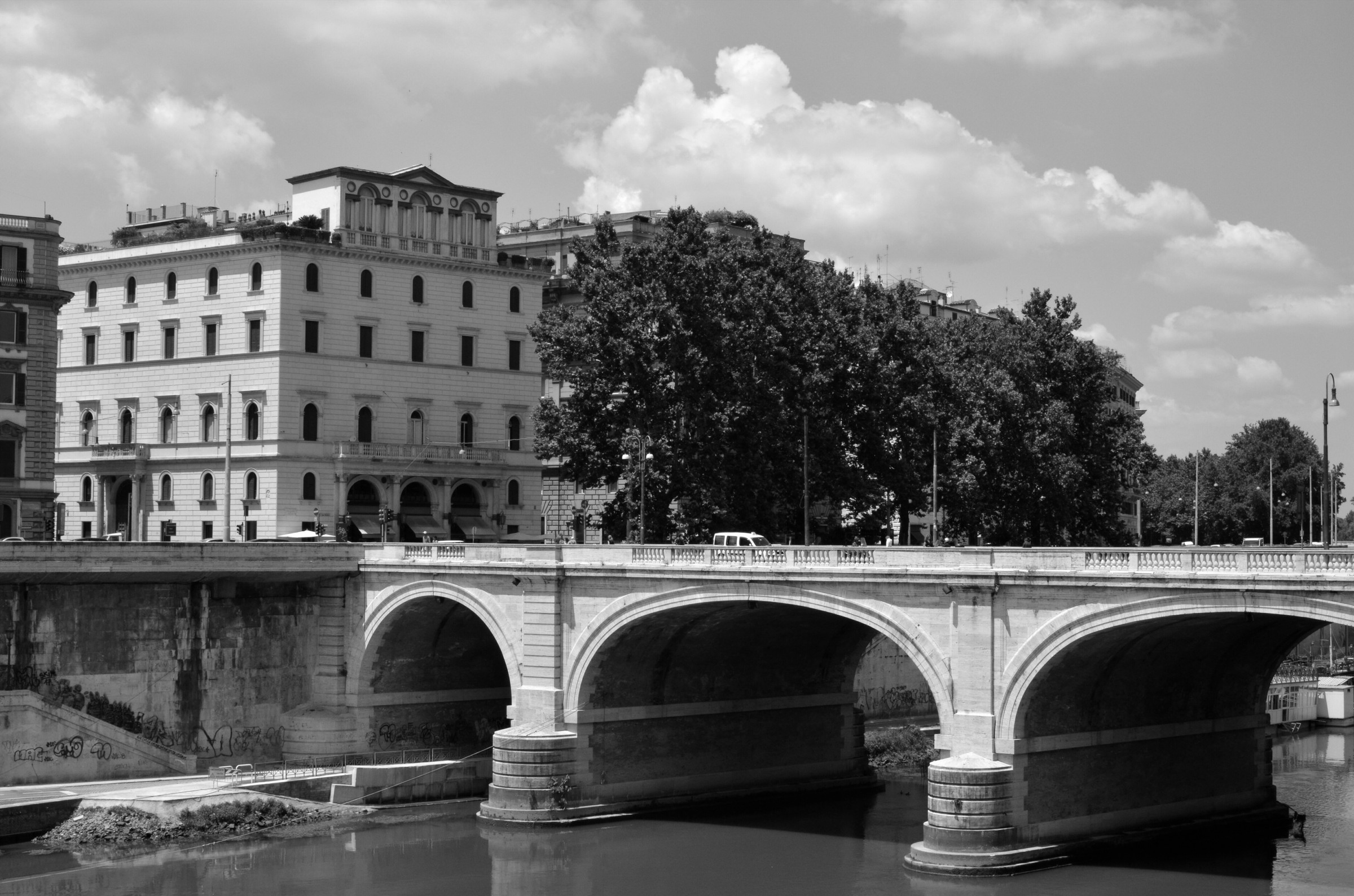 Tevere 2