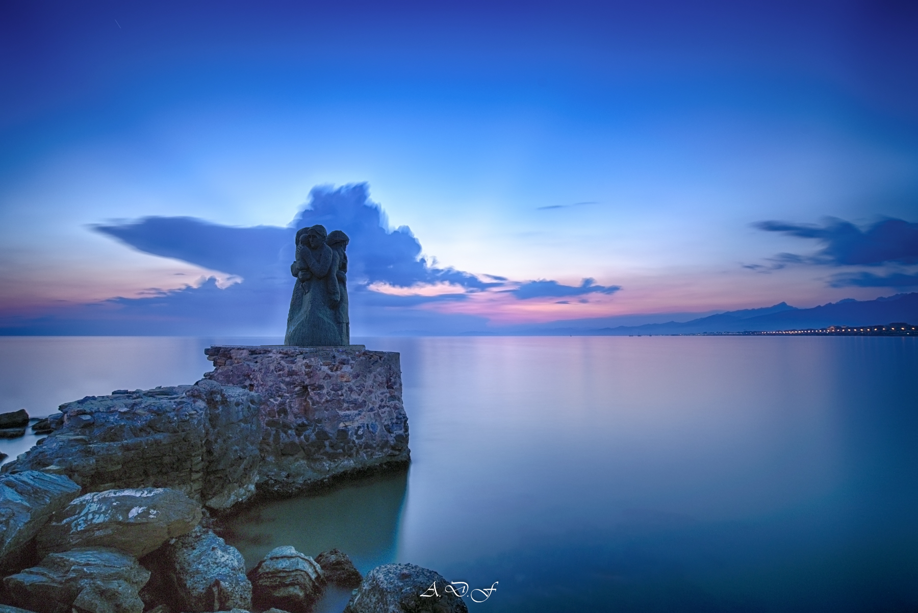 "L'Attesa"dell'ora blu.