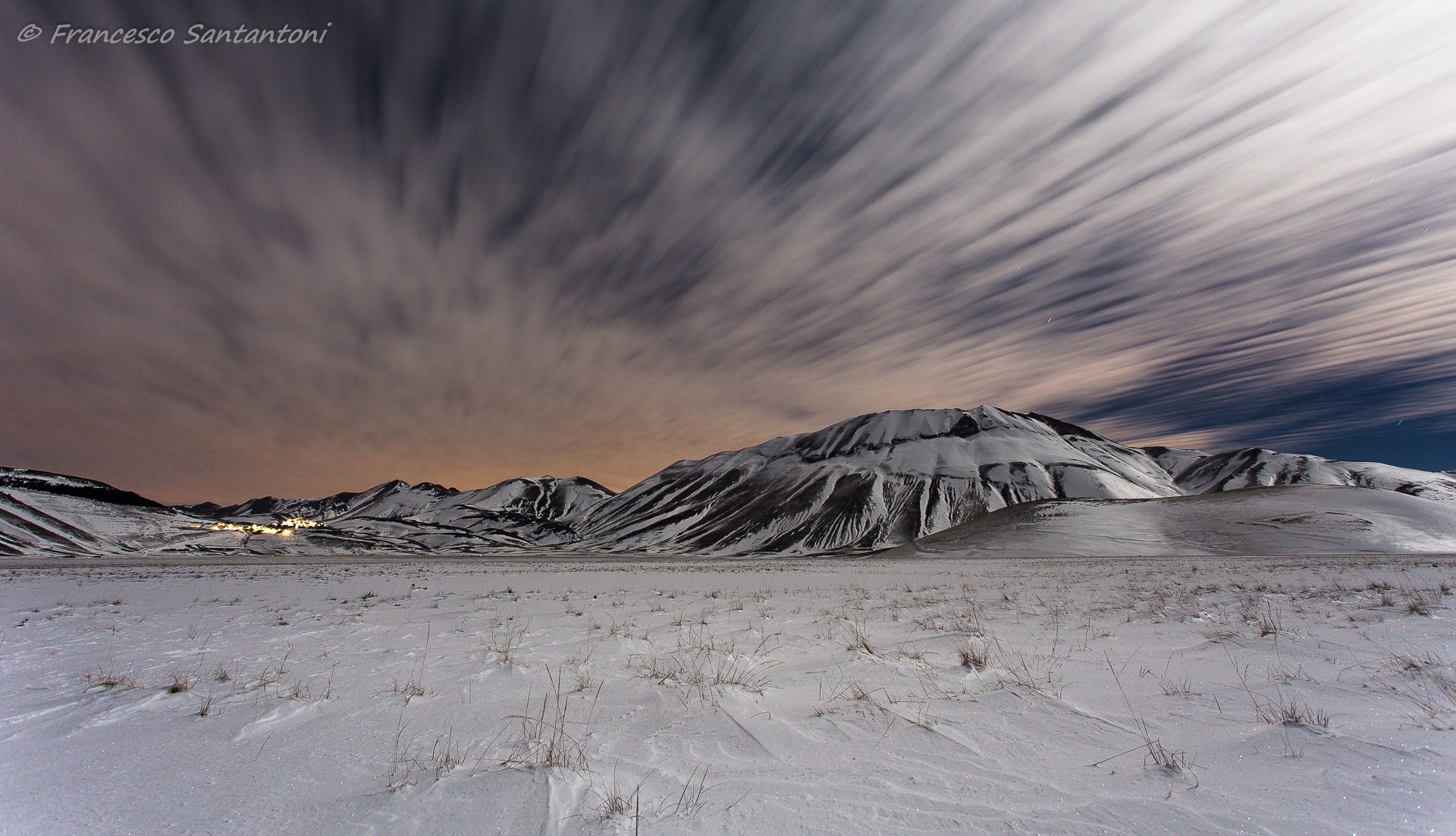 Luna piena sul Pian Grande
