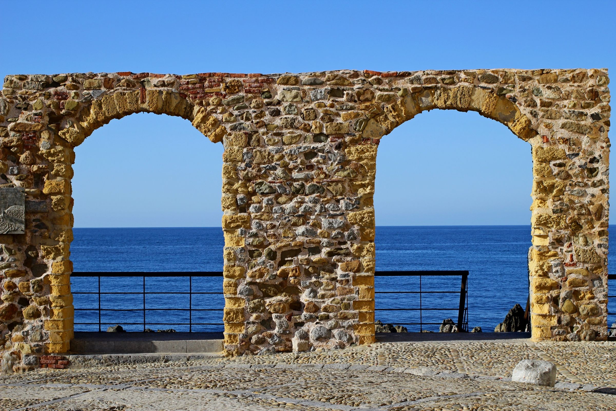 Porte sul mare