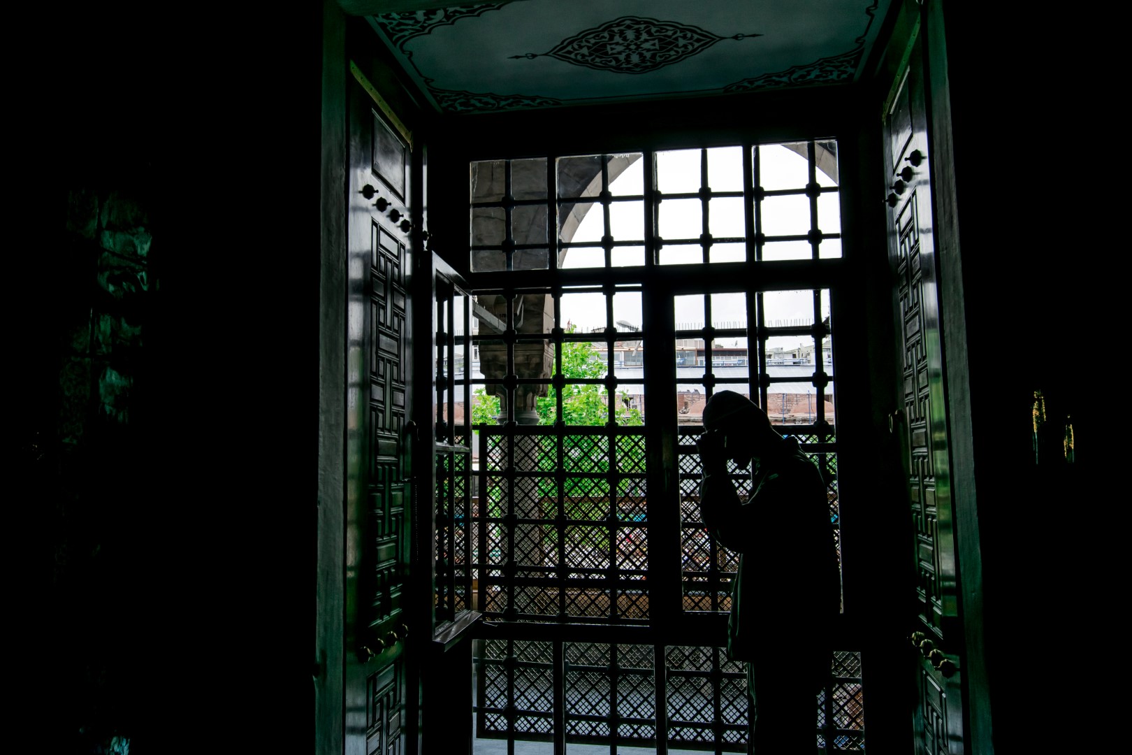 Muslim praying - Yeni Cami