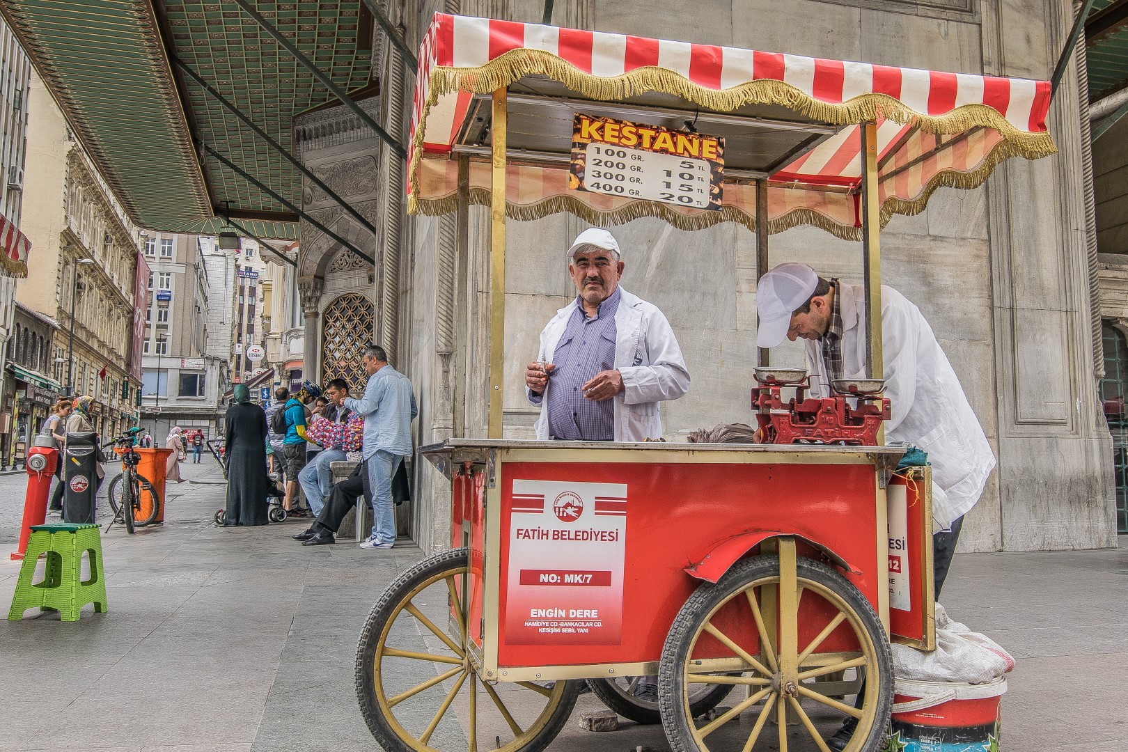 Sales of chestnuts - Hamidiye Cd
