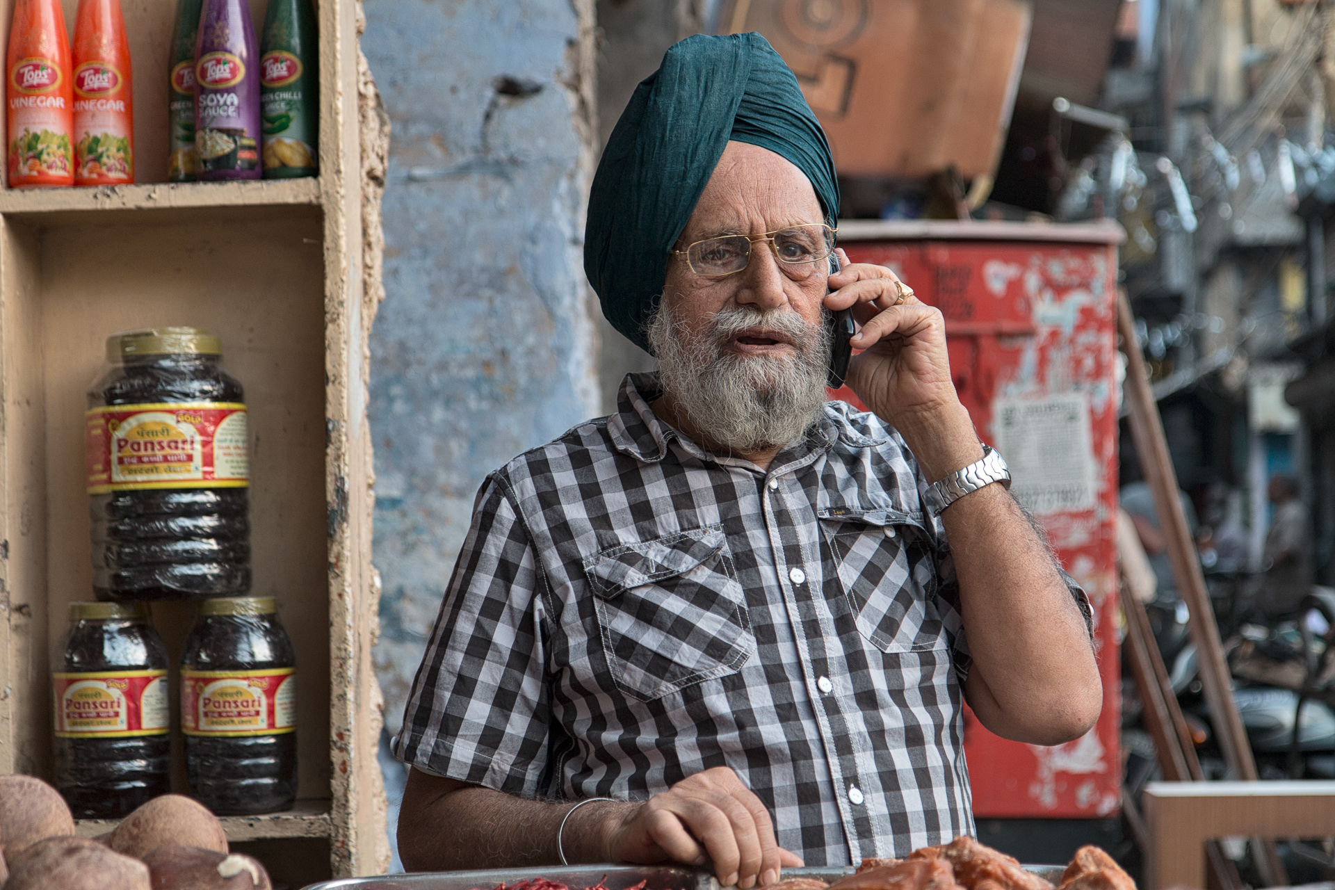 Sikh al telefono, Delhi 2014.