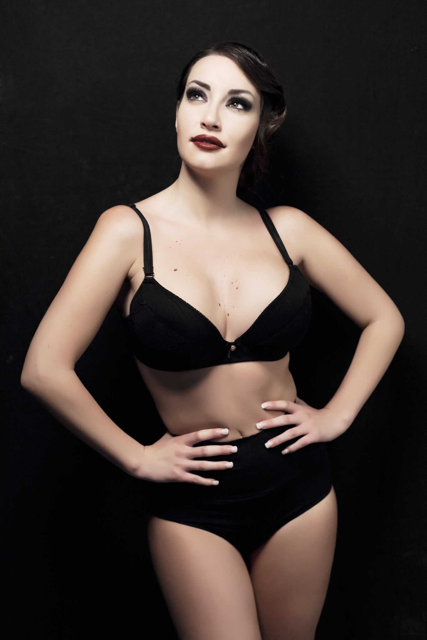 Michela .....   Dita Von Teese style