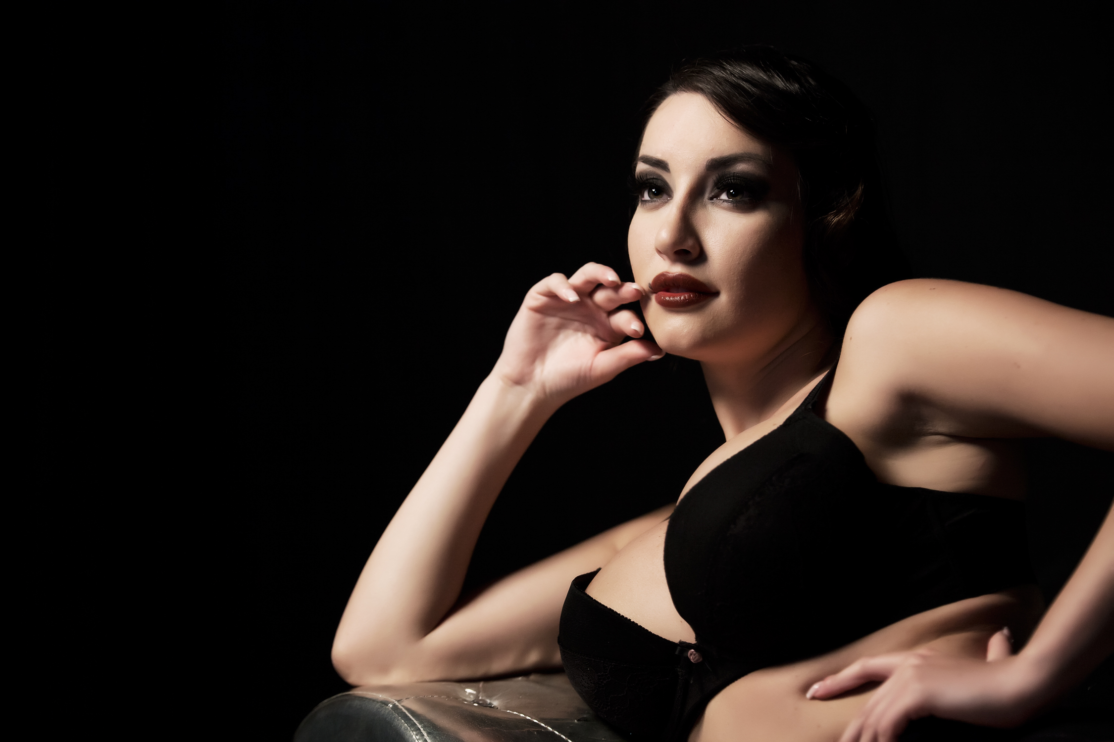 Michela .....   Dita Von Teese style