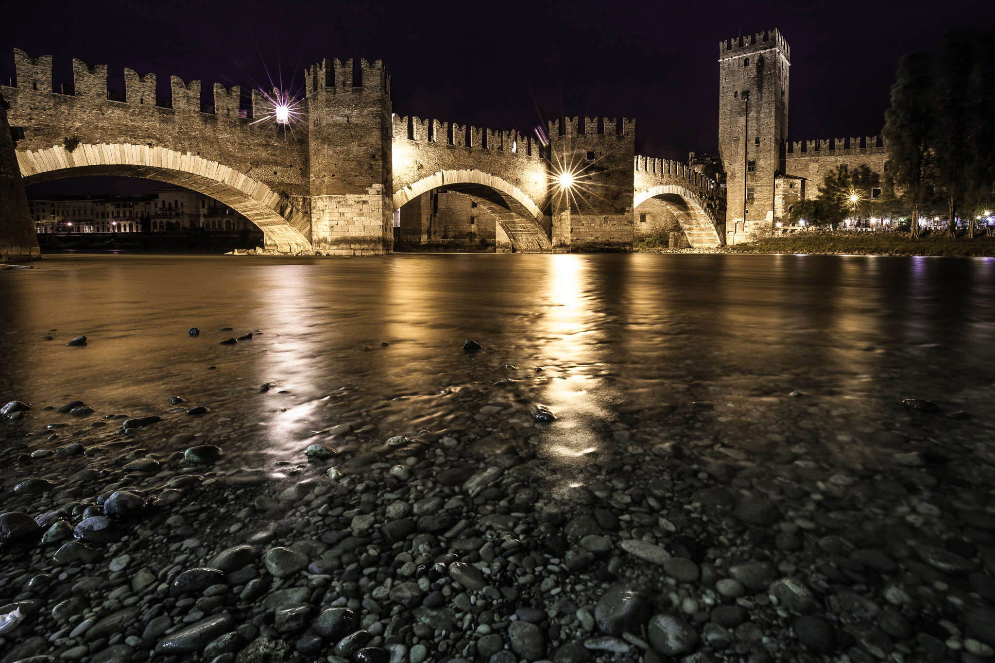 The castle and its river