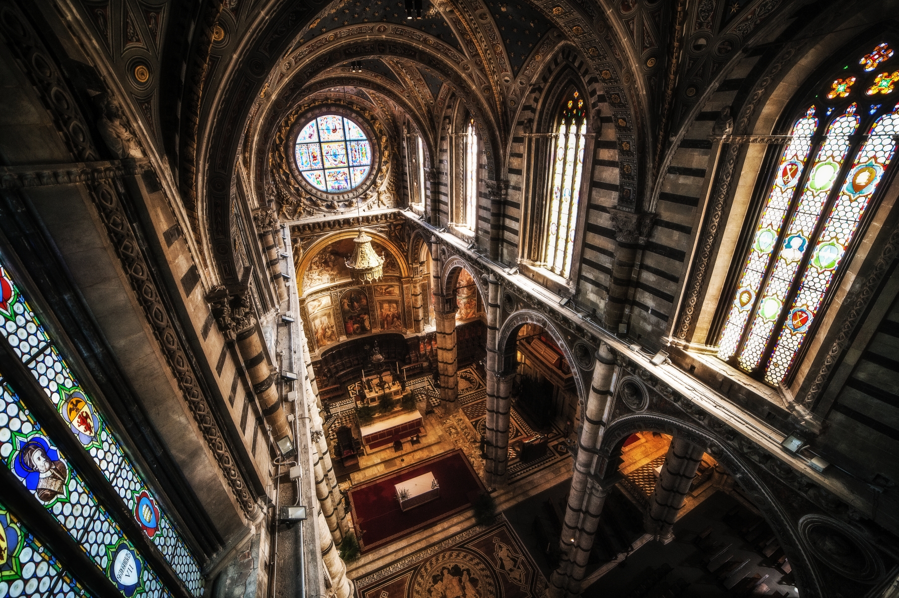 Duomo di Sienta - Interno 1