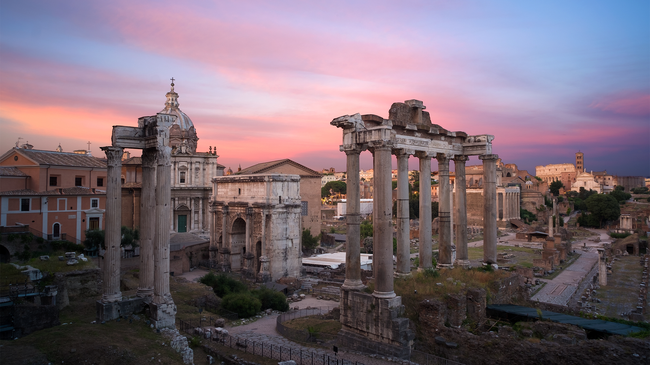 Un cielo rosso su Roma