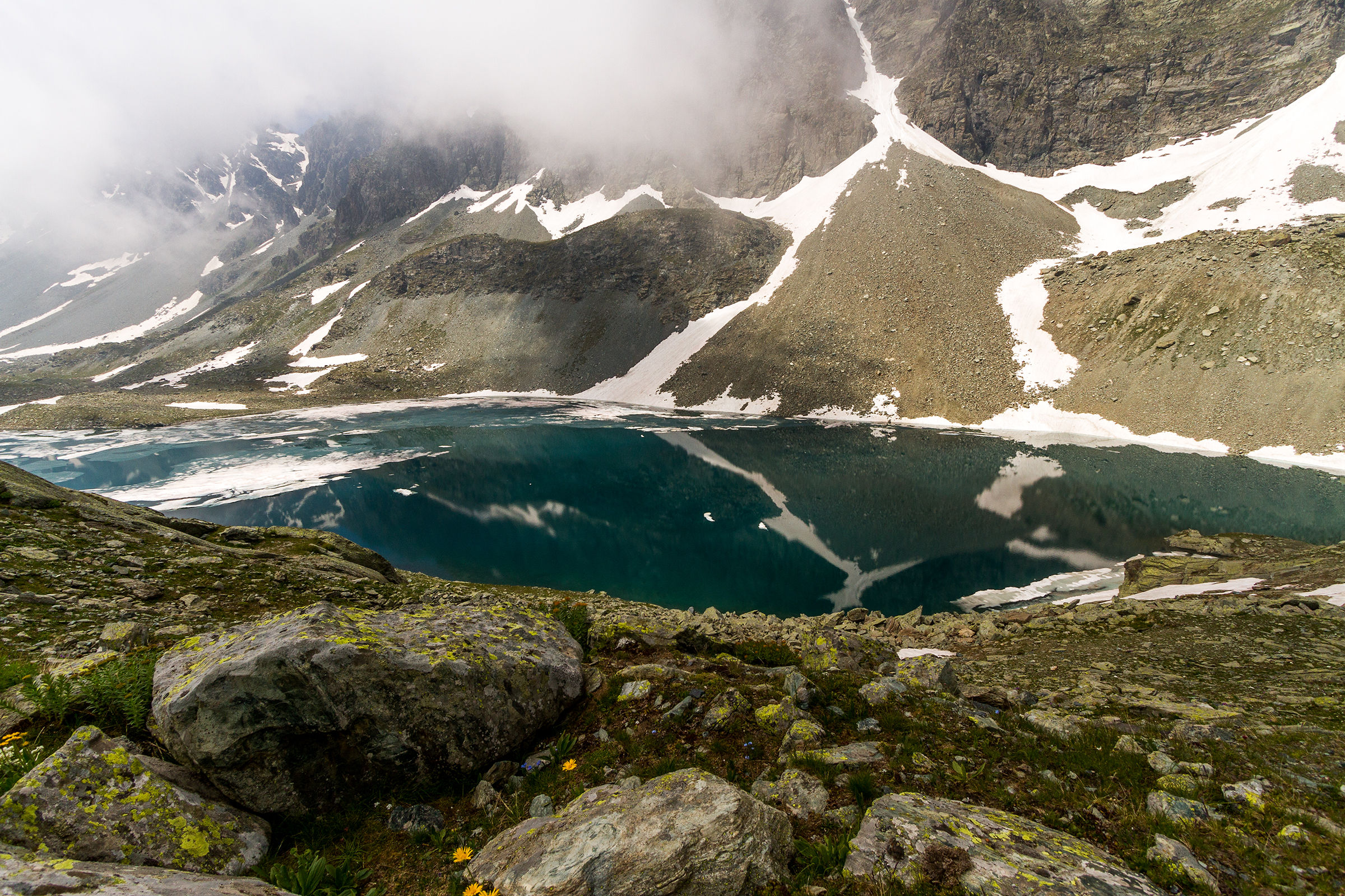 The Great Lake of Face