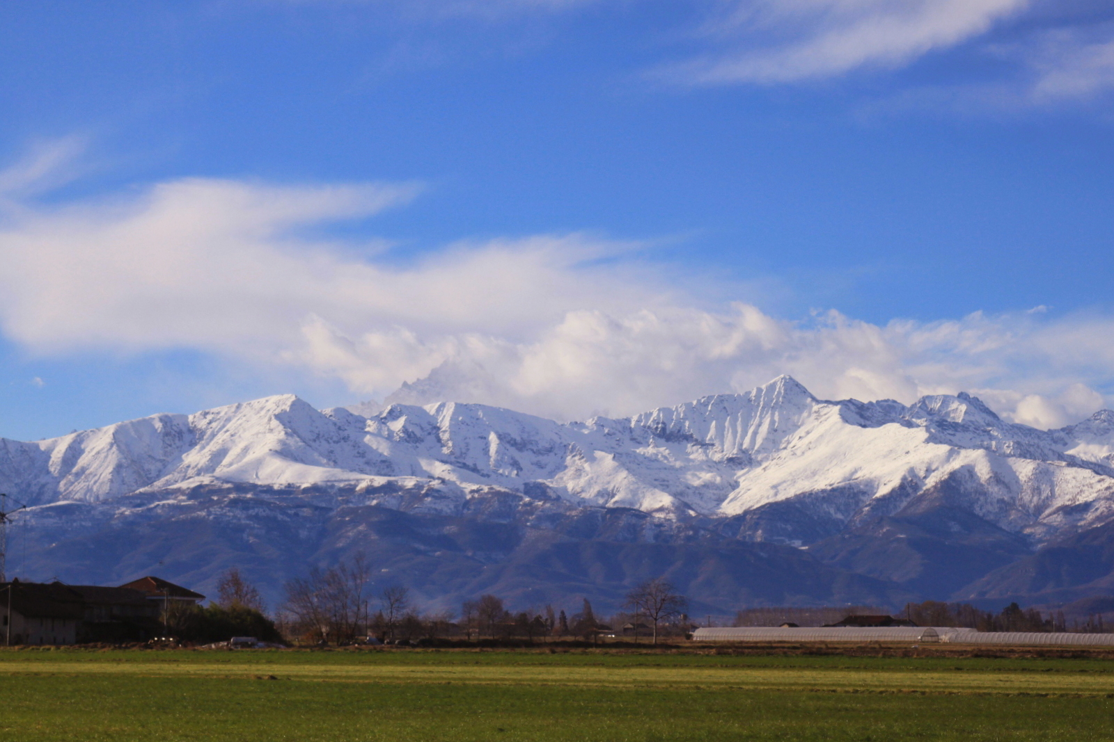 monviso tra le nuole